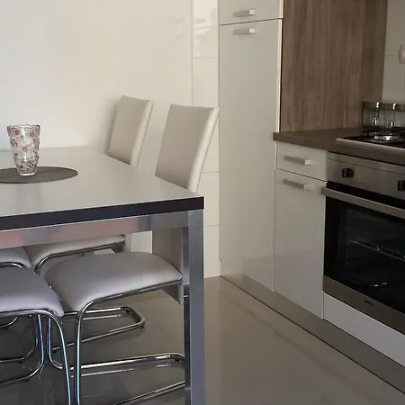 Sandrica Apartman Stomorska